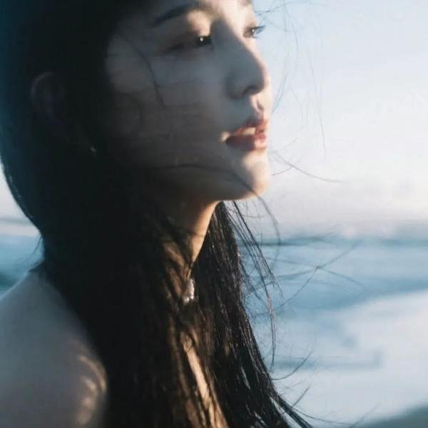 我渴望被禁止的东西 海报