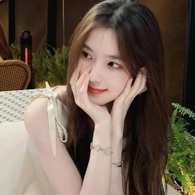 乌冬面之国的金色毛球 海报